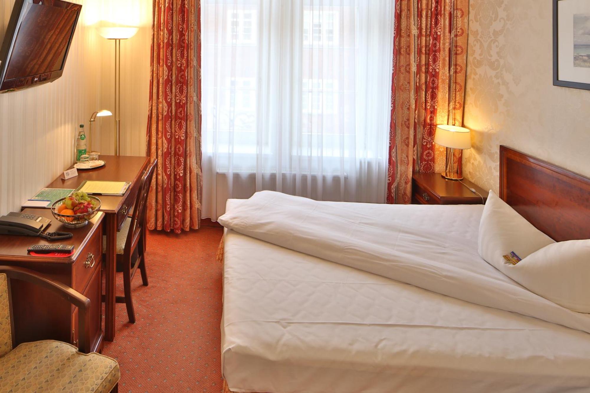 Hotel Elefant Schwerin  Bilik gambar