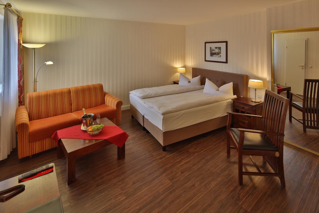 Hotel Elefant Schwerin  Luaran gambar