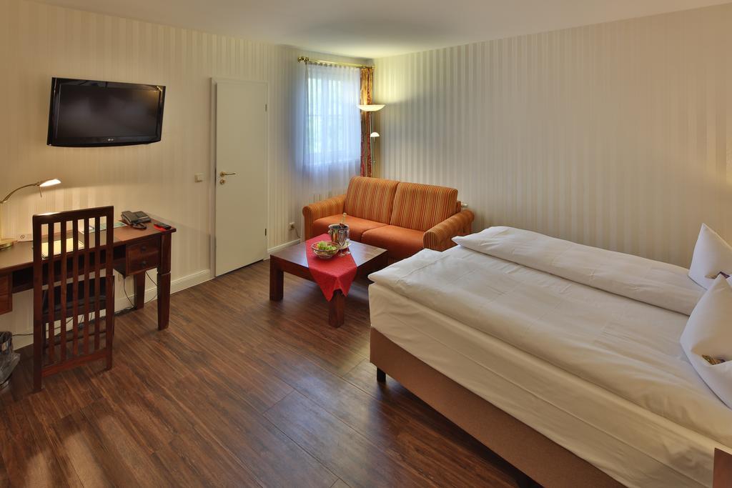 Hotel Elefant Schwerin  Luaran gambar