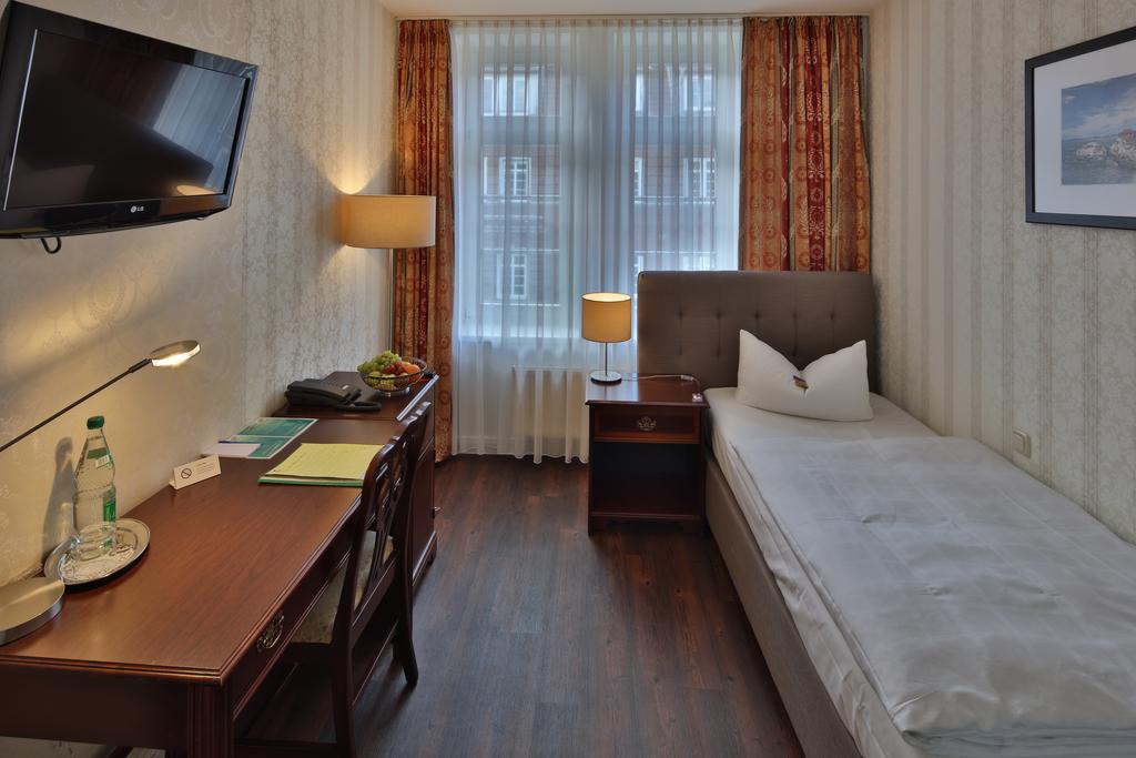 Hotel Elefant Schwerin  Bilik gambar