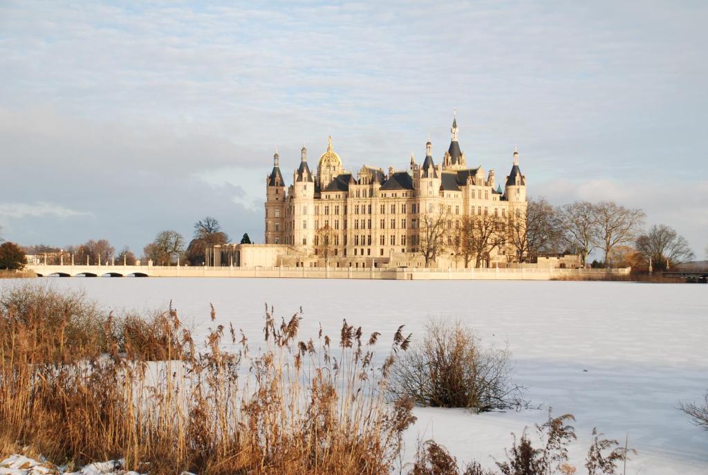 Hotel Elefant Schwerin  Luaran gambar